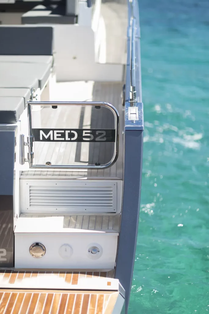 Acheter un yacht à Saint-Tropez MED52