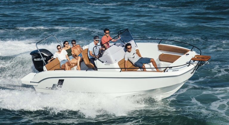 Acheter un Beneteau Flyer 8 spacedeck à Saint-Tropez