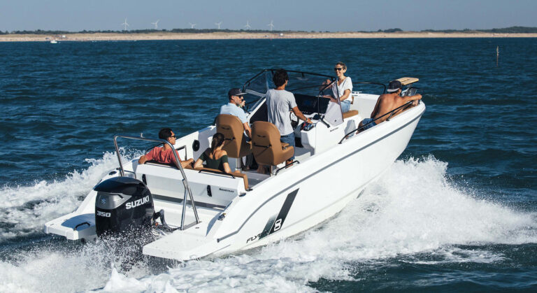 Acheter un Beneteau Flyer 8 spacedeck à Saint-Tropez