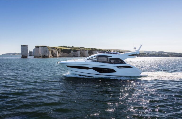 Acheter un Sunseeker 55 Manhattan à Saint-Tropez