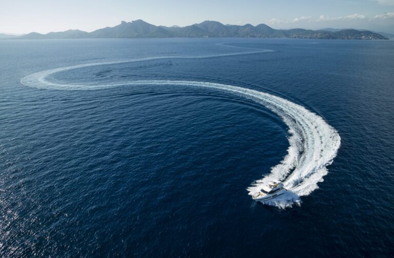 Acheter un Sunseeker 76 à Saint-Tropez